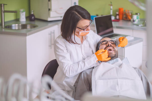 Best Emergency Tooth Extraction  in Shadeland, IN